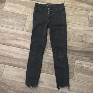 Abercrombie & Fitch high rise super skinny ankle. Size 4/27. Great condition
